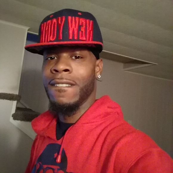 Meet your Posher, George - Picture 1 of 1